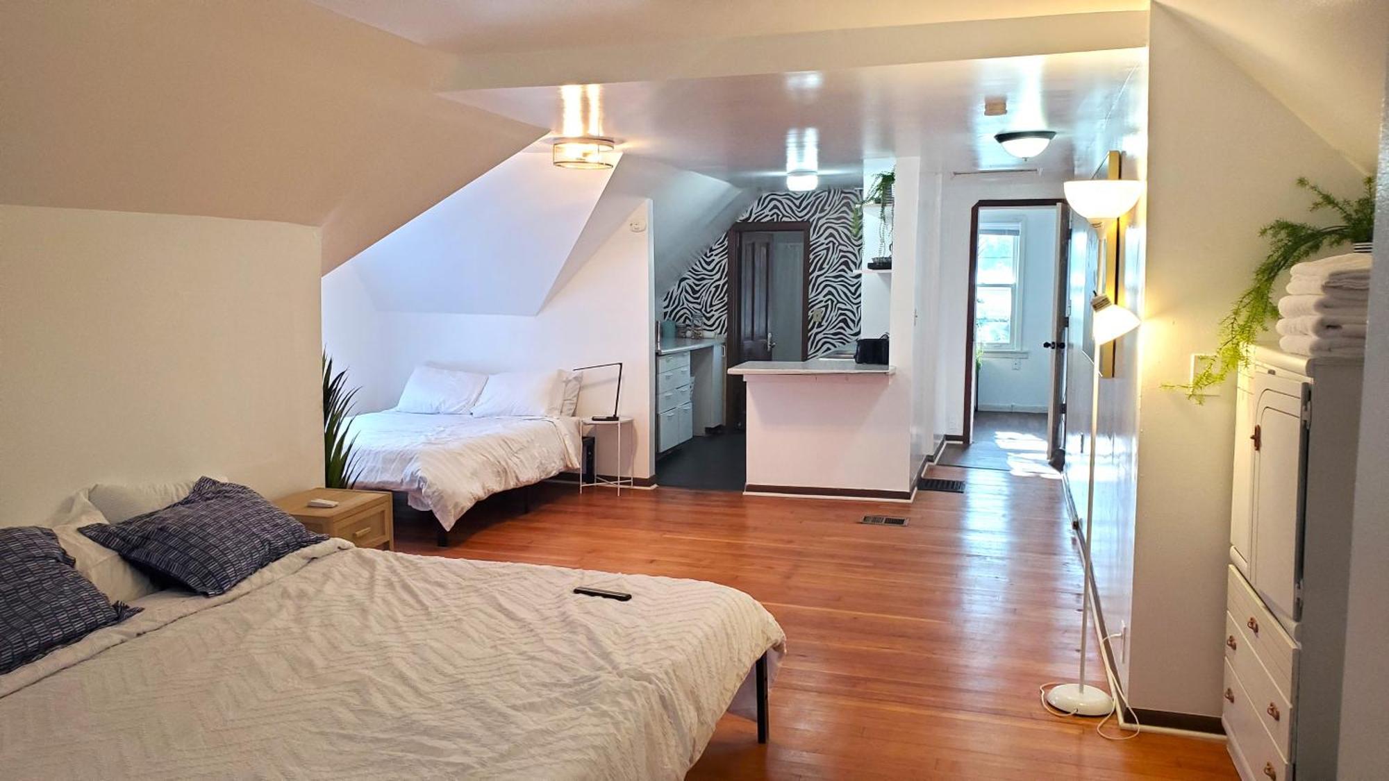 Ana Maria Del Azul Apartment Минеаполис Екстериор снимка