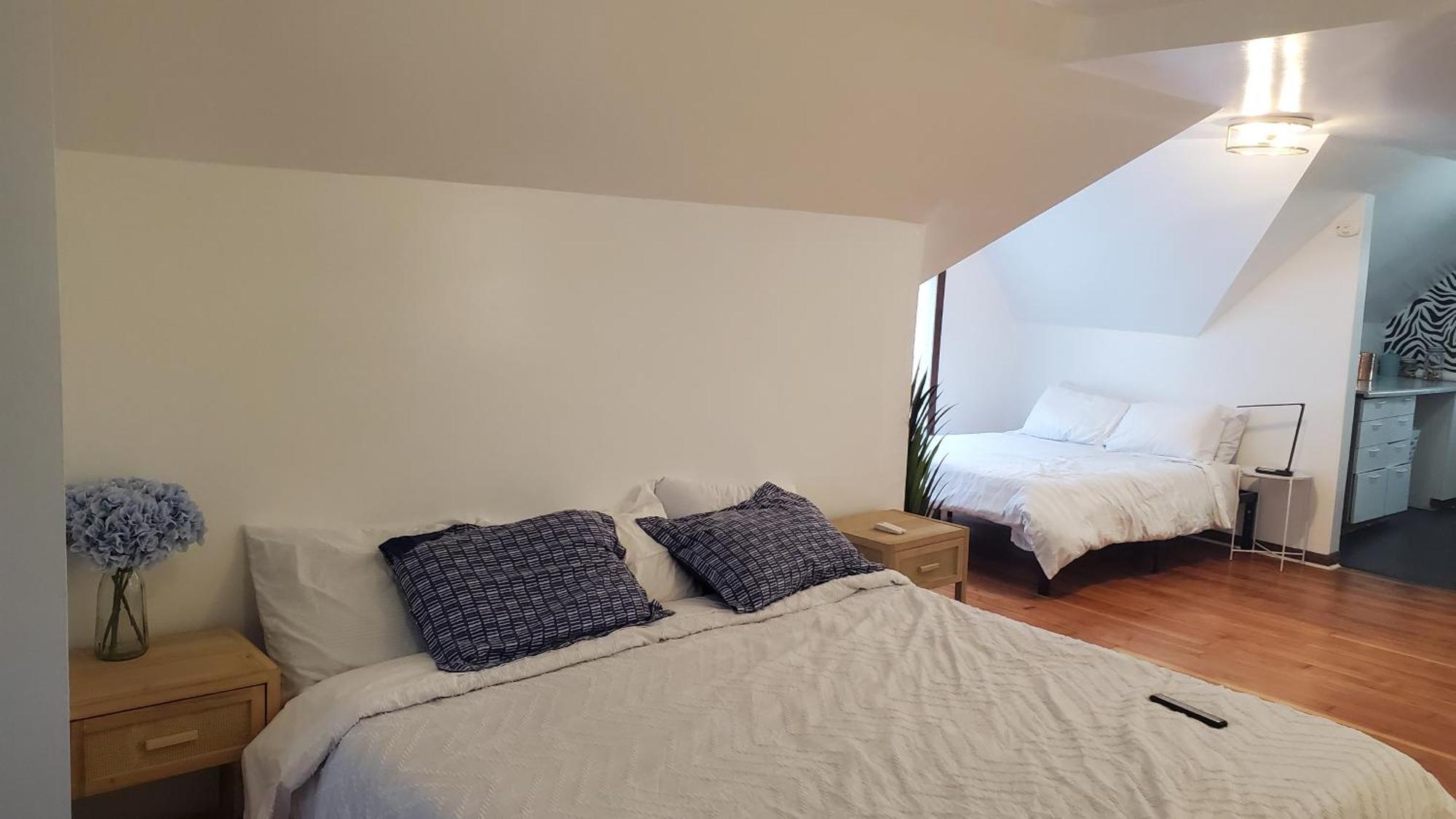 Ana Maria Del Azul Apartment Минеаполис Екстериор снимка